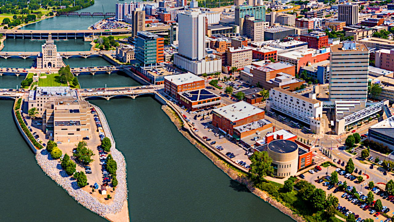 Cedar Rapids Downtown is looking for a new Director of Talent Attraction