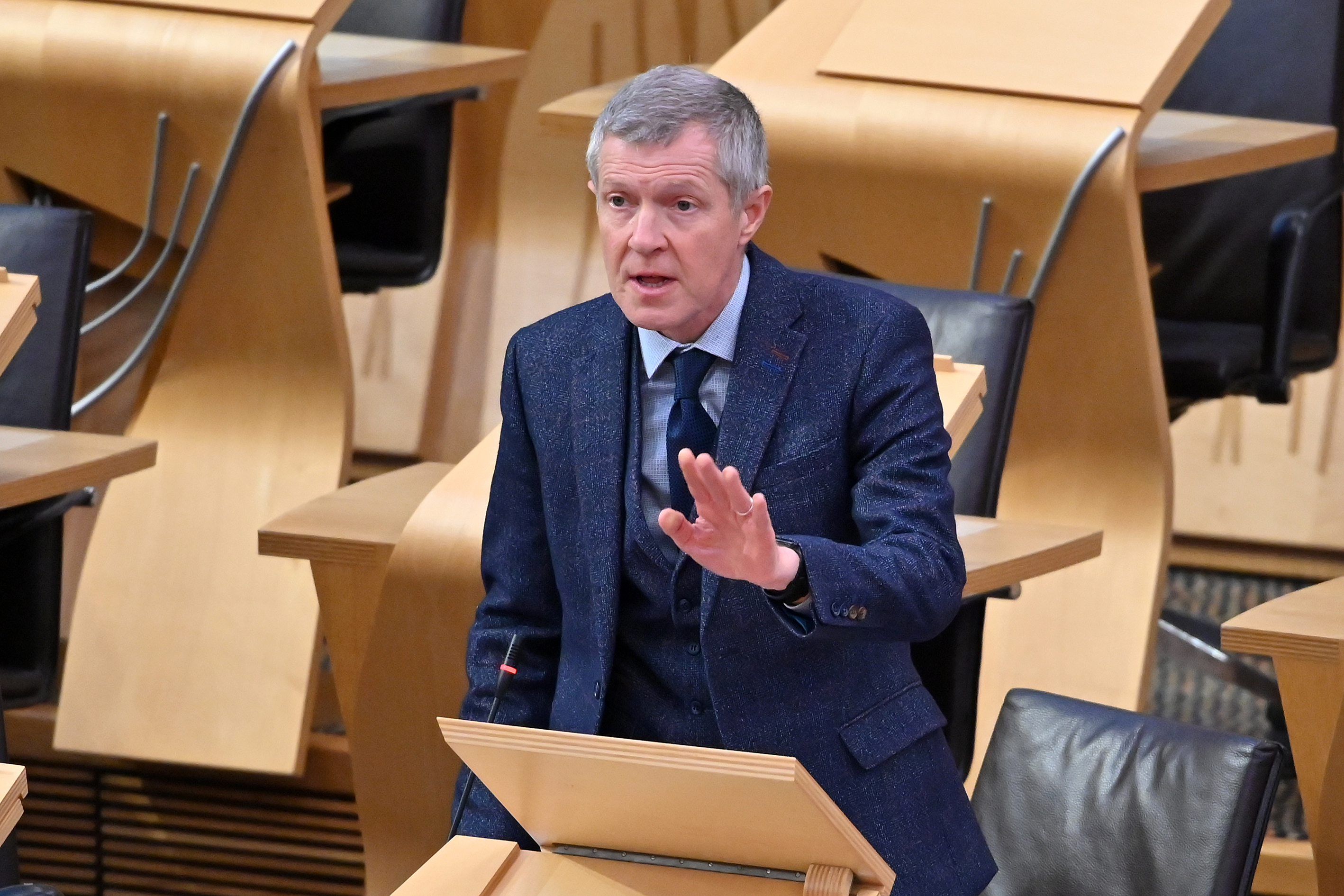 Willie Rennie wrote to Angela Constance